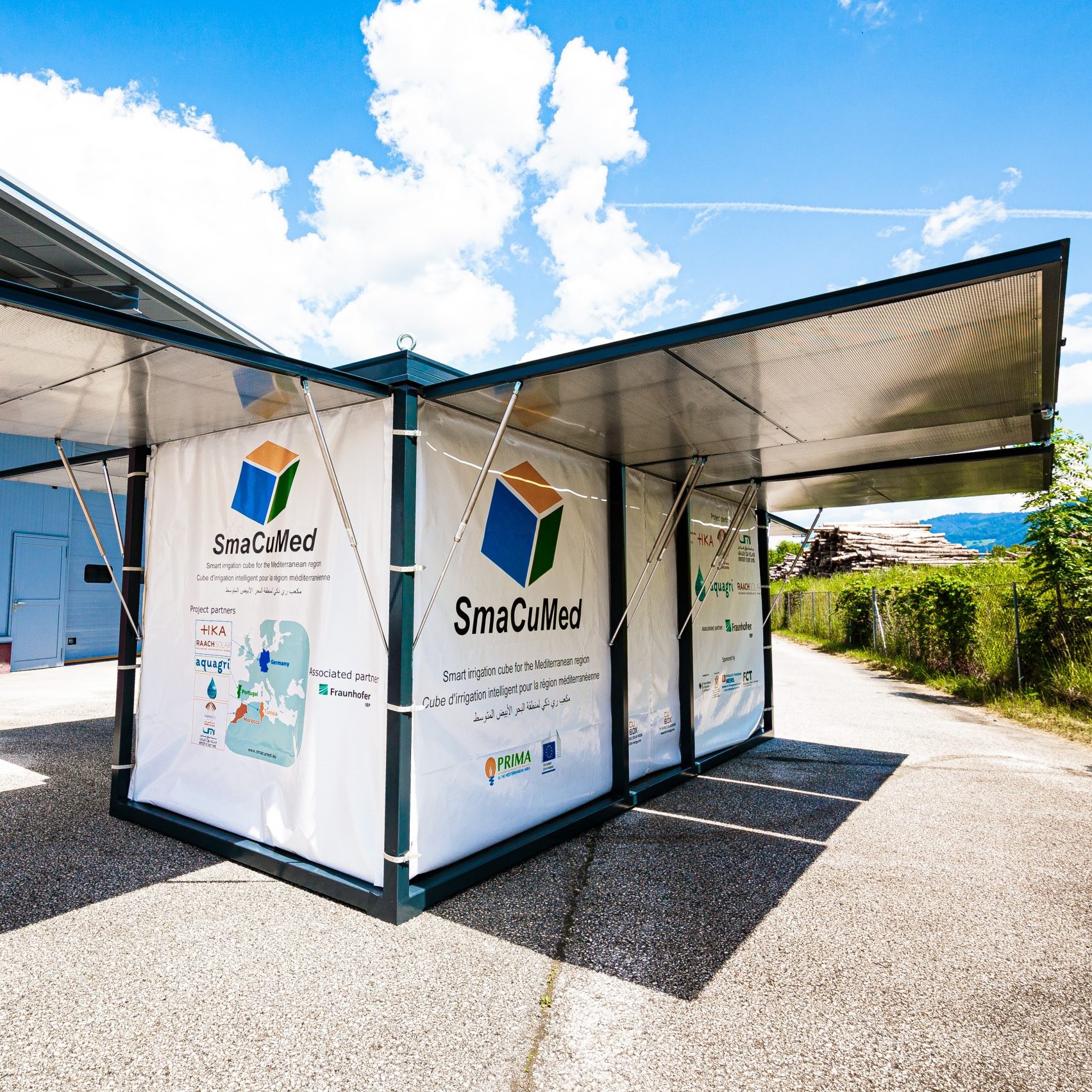 HBT CUBOX Solar Kiosk, Info Stand & Pop-Up Store